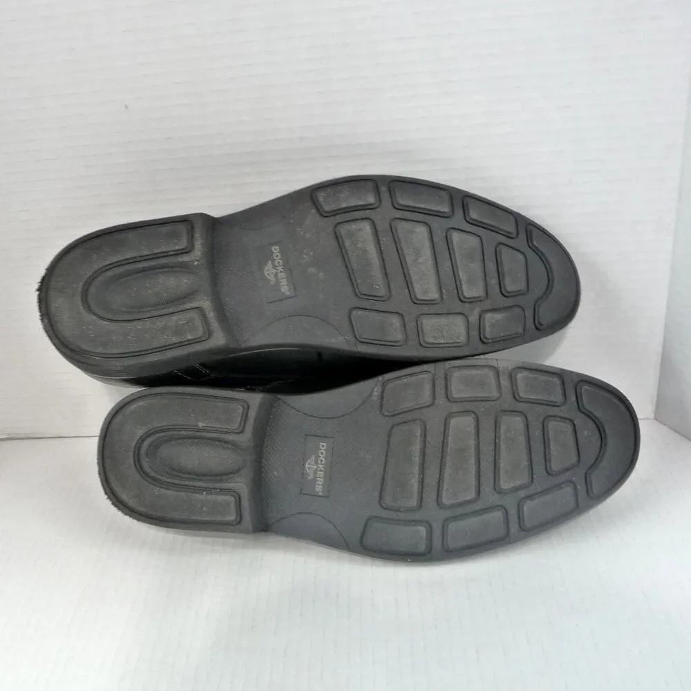 DOCKERS BLACK LEATHER SHOES SIZE 11